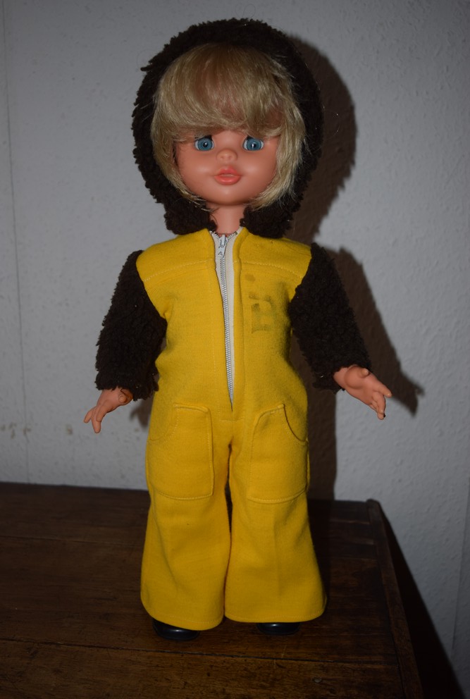 Hi Fi 4 – Bella – Début des années 70 – Ma collection de poupées